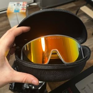 Blenders sun glasses